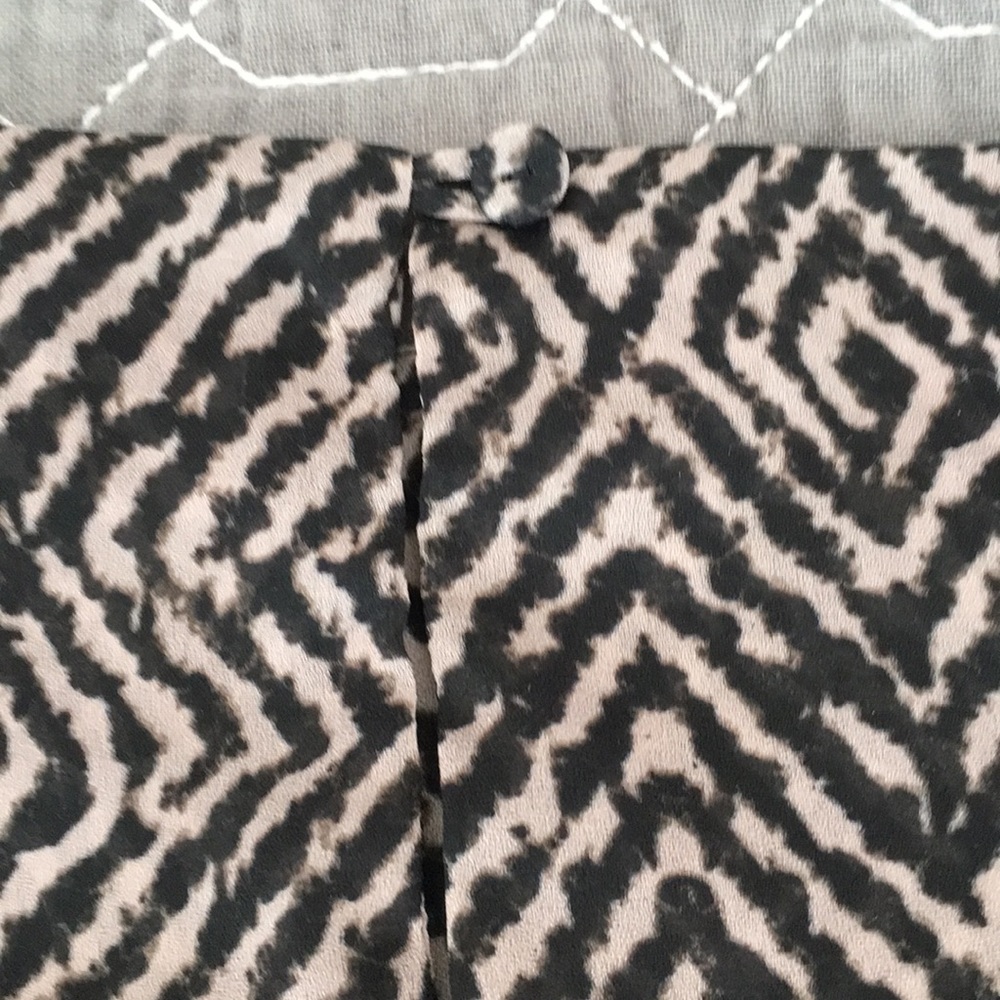 Fun blouse! - Picture 4 of 5